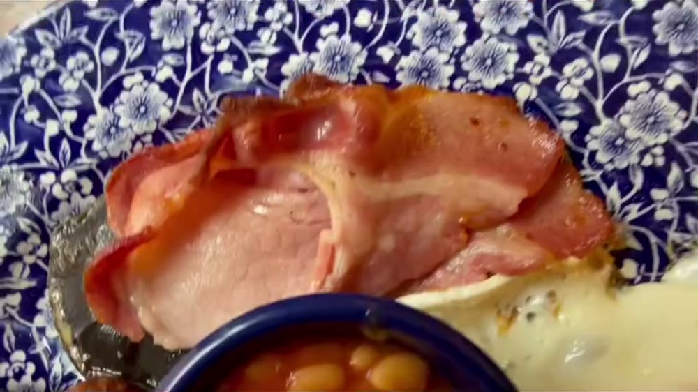 I Was Not Blown Away: An Honest Wetherspoons Breakfast